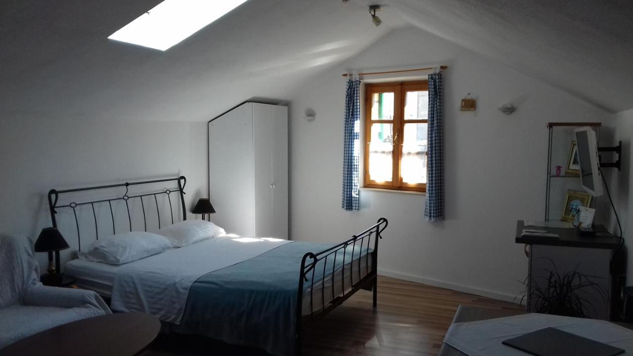 Apartments Mime - Small House Vodice Exterior photo