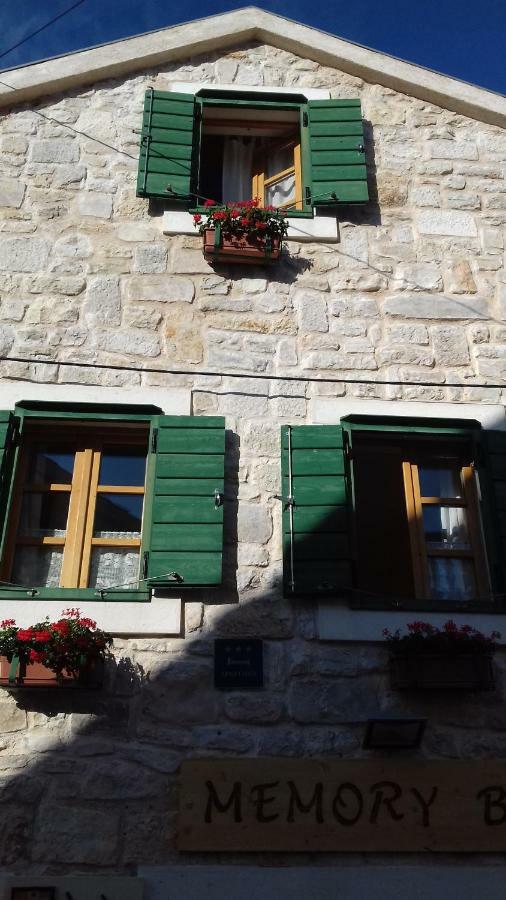 Apartments Mime - Small House Vodice Exterior photo