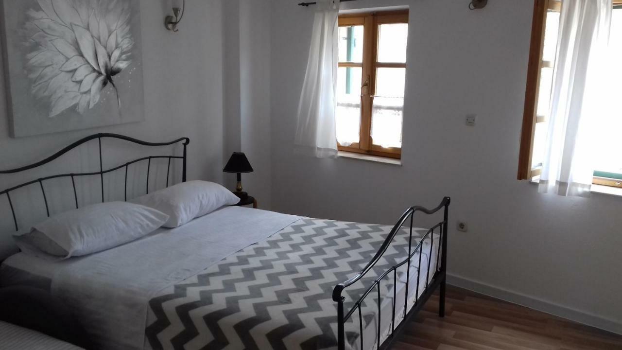 Apartments Mime - Small House Vodice Exterior photo